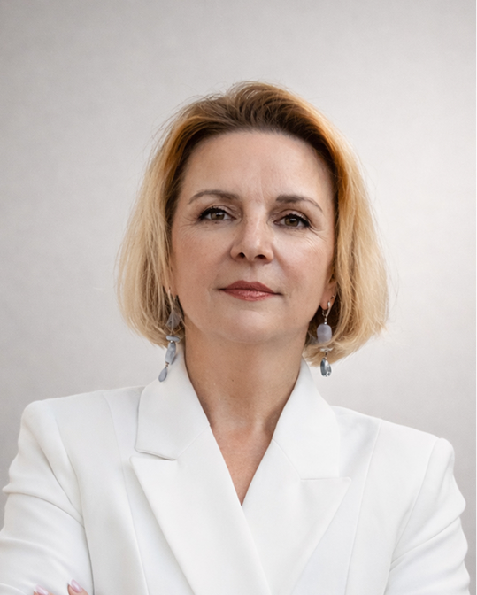 Алена Смыслова